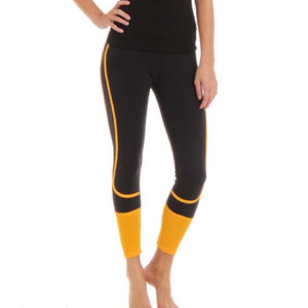 Sport Leggings in Black & Burnt Yellow